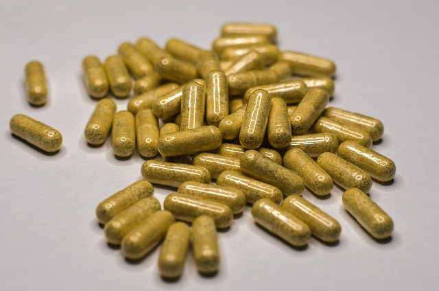 Kratom kapsle